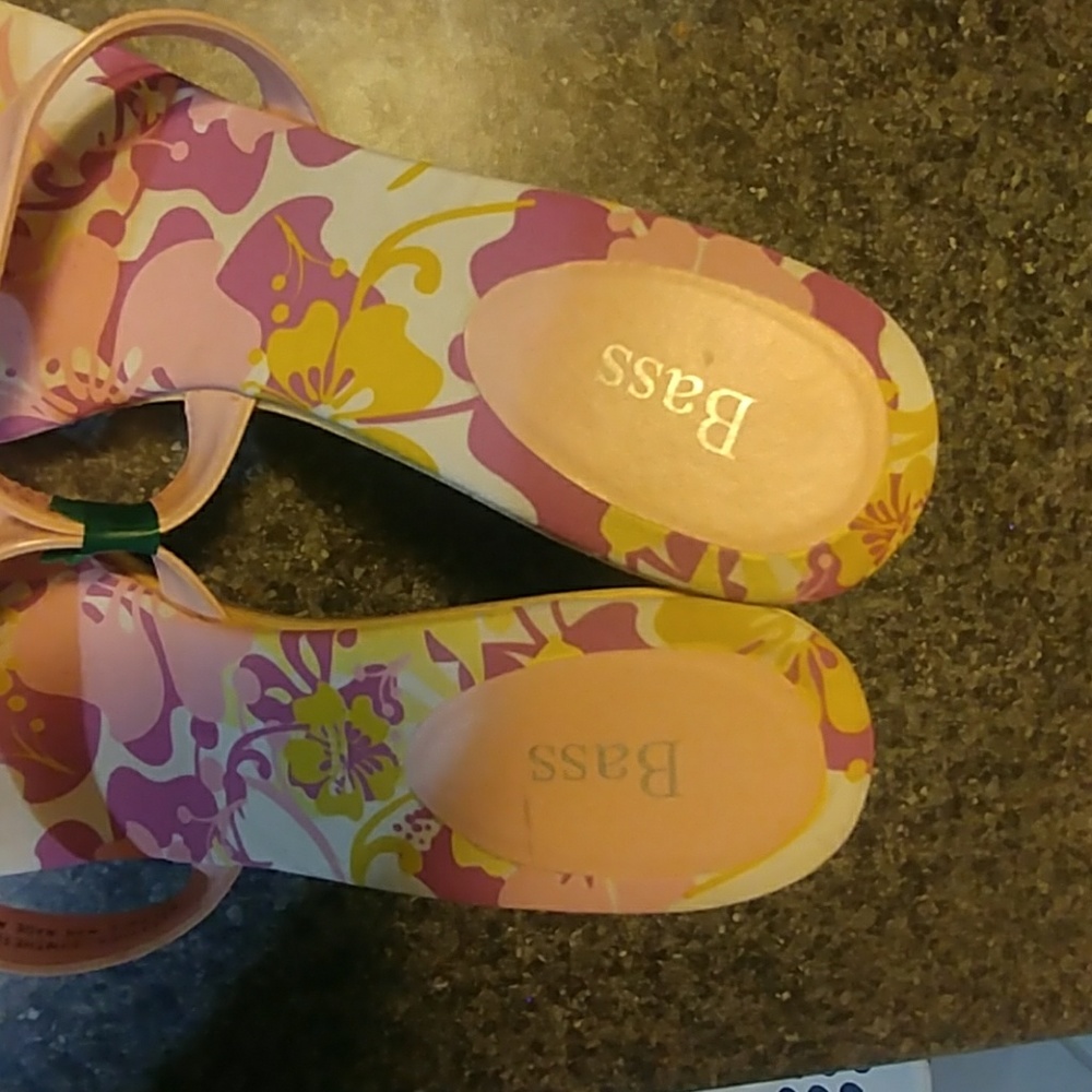 Shoes - Picture 3 of 3